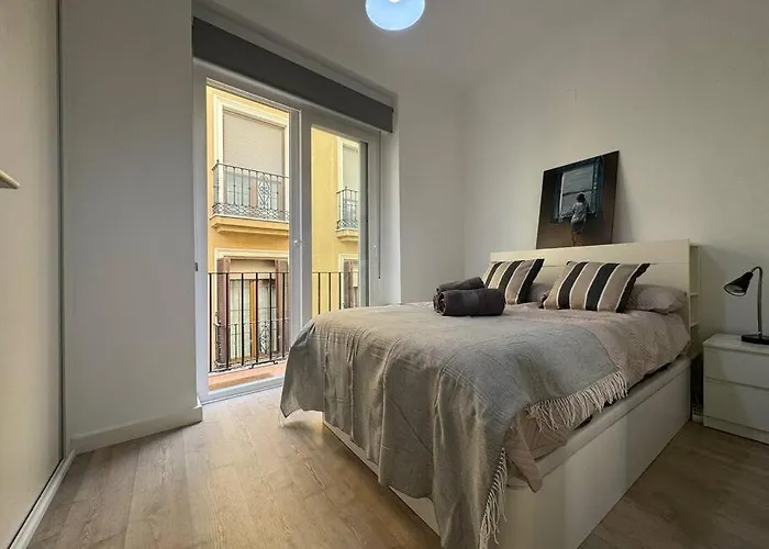 Dreaming Santa Teresa - free parking